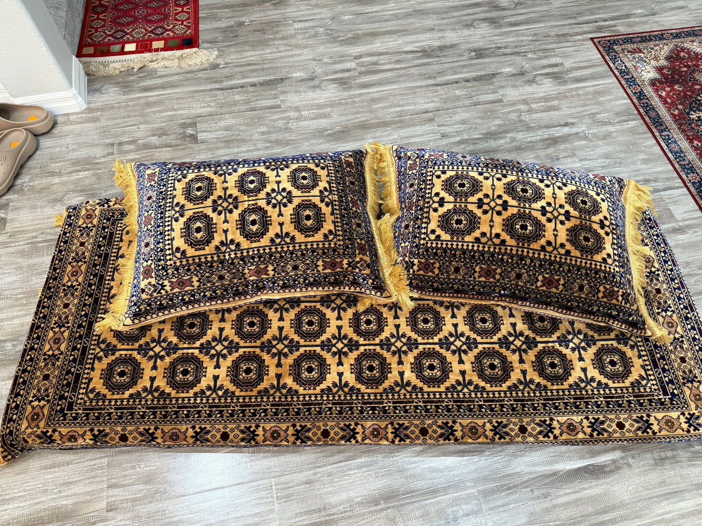 Gold/Royal Blue Toshak