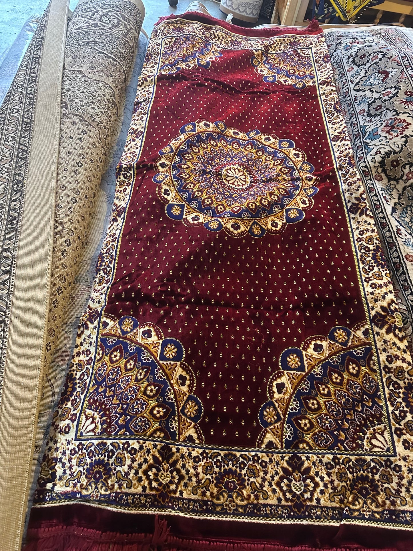 Alternative Red/Gold Toshak